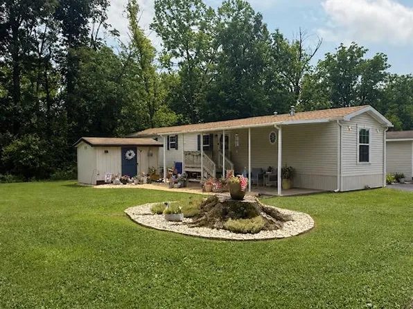 223 Waldorf Dr, York, PA 17404