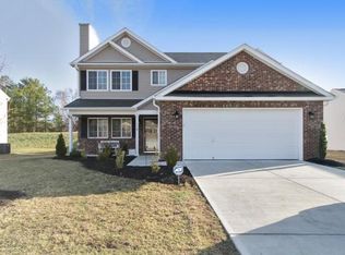 119 Walnut Crossing Dr, Whitsett, NC 27377