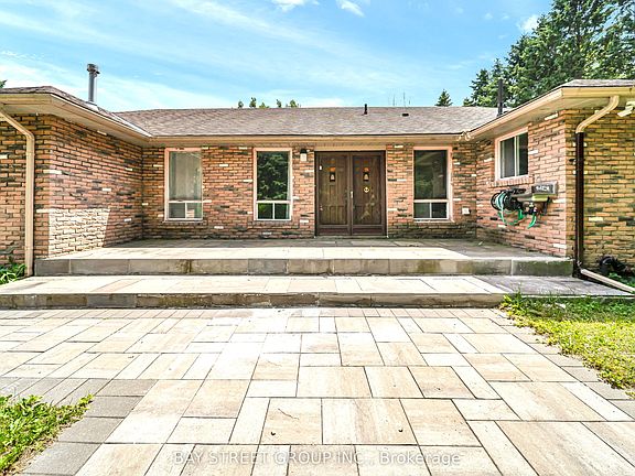 3rd image of 49 Maplewood Dr