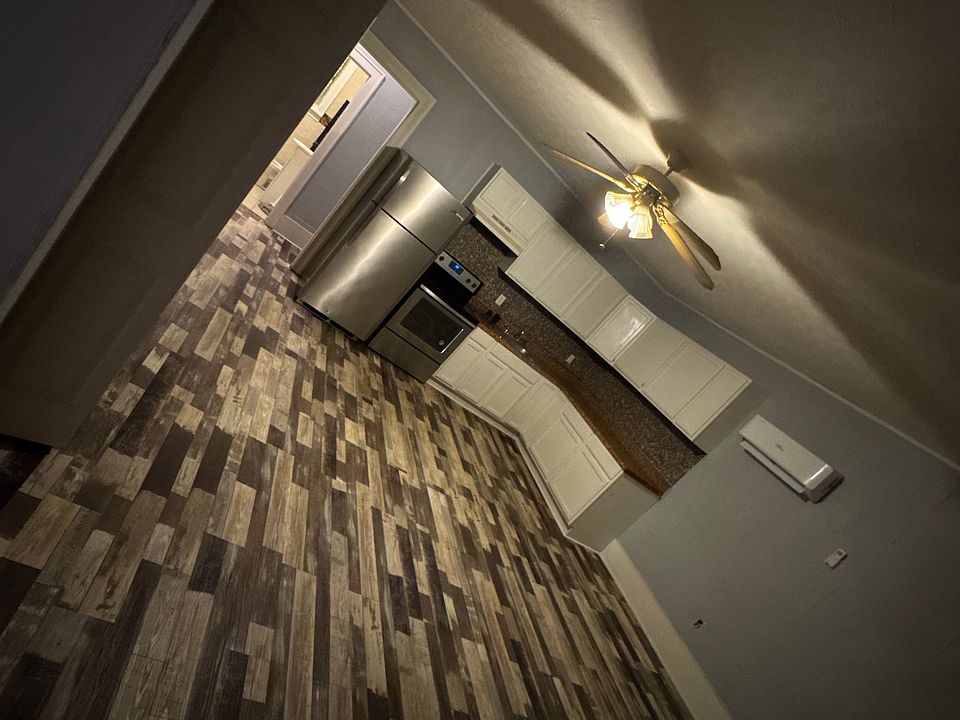 1st image of 511 Elizabeth St #D4