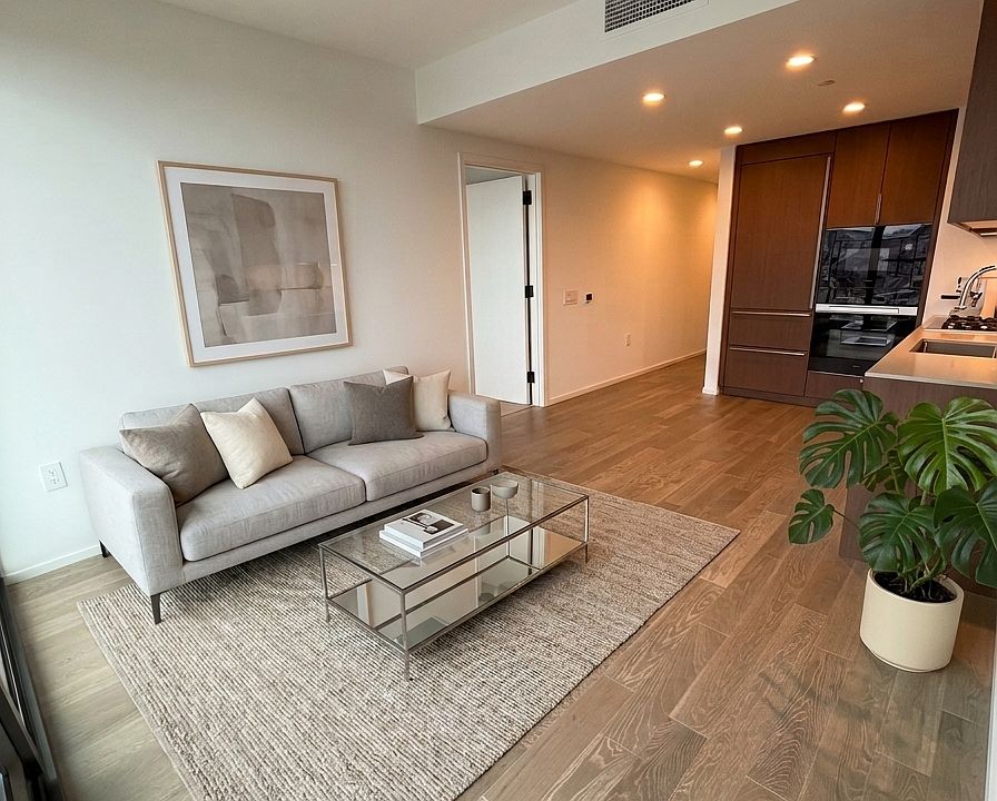 1st image of 333 Ward Ave #3509