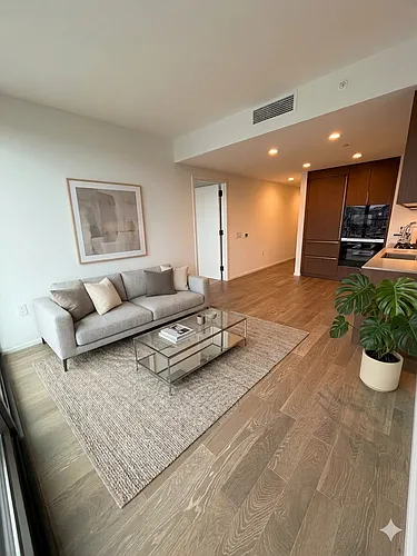 333 Ward Ave Photo 1