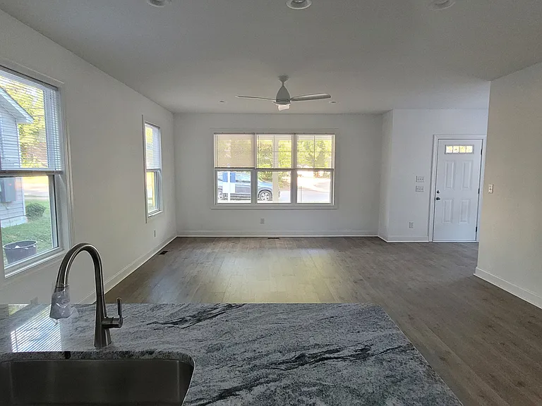 612 Method Rd — Photo 5