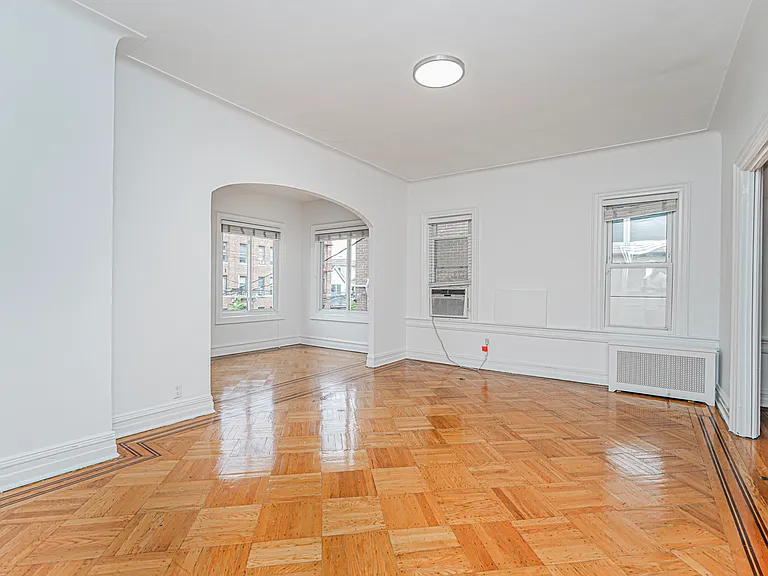 1774 E 17th St #1 — Photo 8