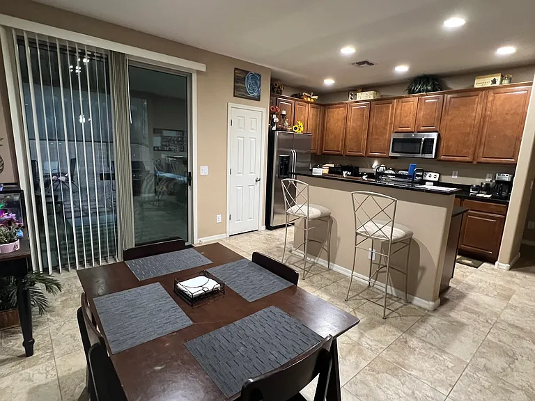 5438 W Straight Arrow Ln — Photo 7