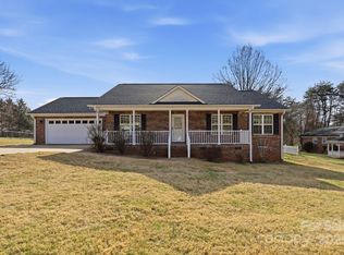 158 Polly Dr, Statesville, NC 28625