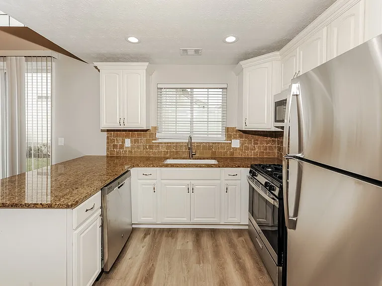 1255 W Oaks Way — Photo 7