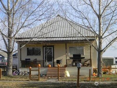 202 N Division Street, Almira, WA, 99159