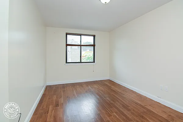 Rented by MySpaceNYC | media 8