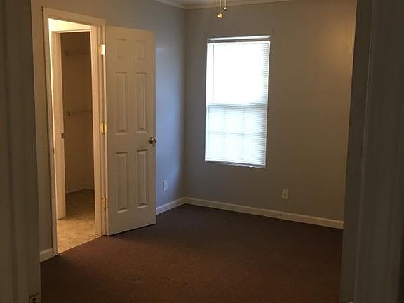 2nd image of 621 N Wilkinson St