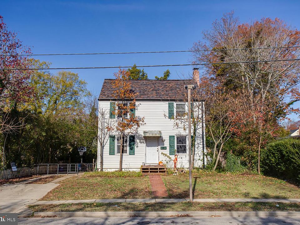 1st image of 21676 N Essex Dr
