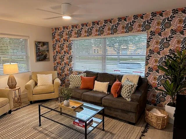 2 bed, 1.0 bath, 774 sqft, $3,995 — Photo 1