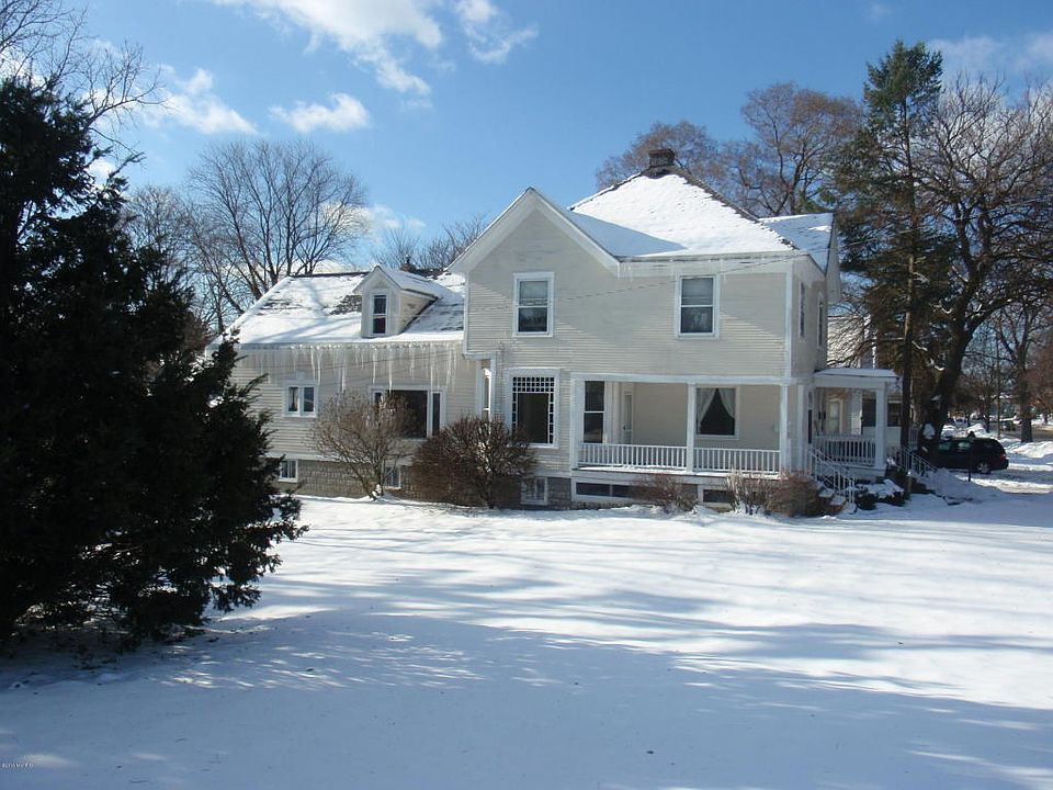 1st image of 1028 Washington Ave