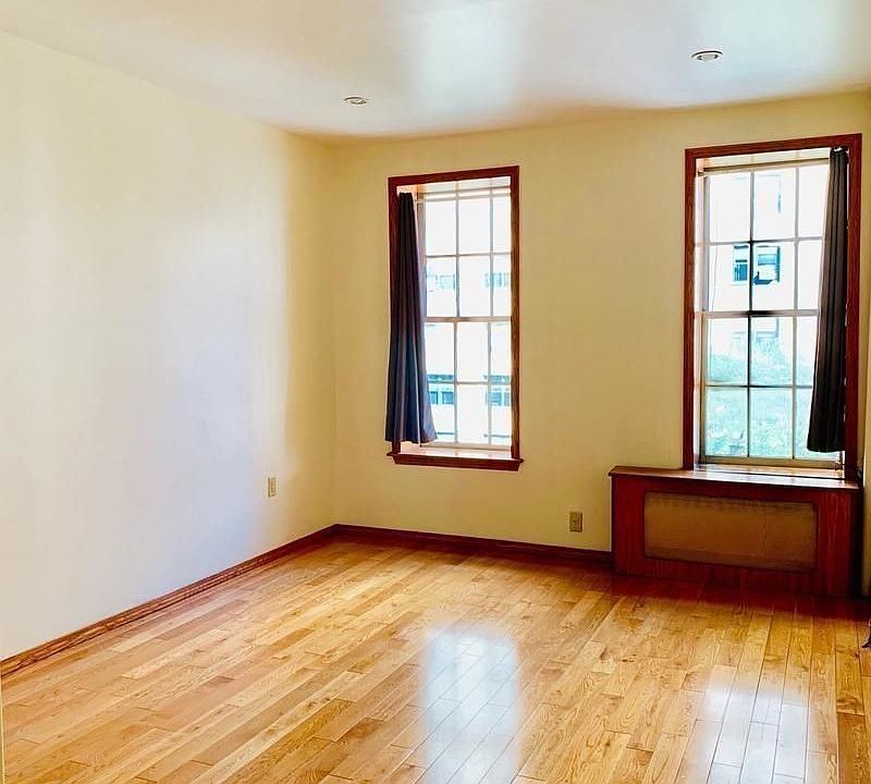 1st image of 396 3rd Ave #4SN