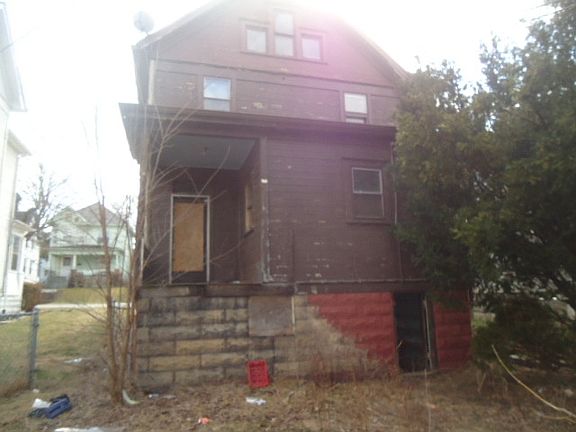 4th image of 1331 Oregon Ave