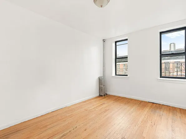 274 S 2nd St APT 34, Brooklyn, NY 11211