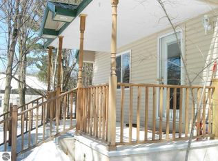 9450 9th St, Interlochen, MI 49643