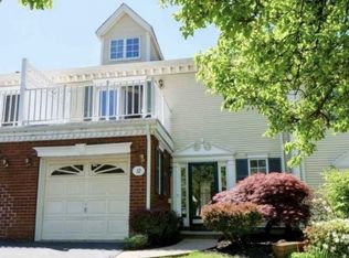 12 Topaz Dr, Franklin Park, NJ 08823