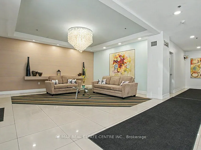 170 Water St N #411 — Photo 5