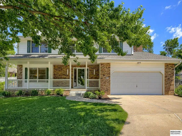 6407 S 106th Cir, Omaha, NE 68127