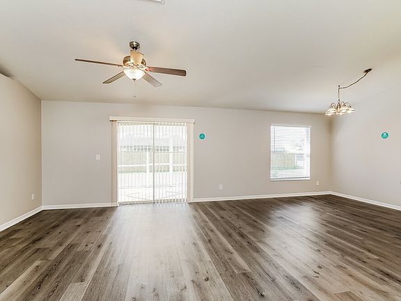 3rd image of 840 SW 37th Ter