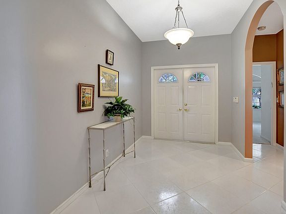 5th image of 9587 Arbor View Drive N