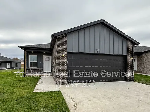 4930-8 W Minota St Photo 1