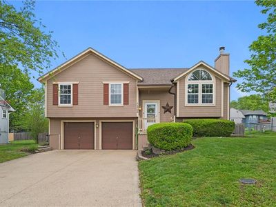 1708 Johnston Dr, Raymore, MO, 64083
