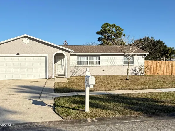 220 Cinnamon Lake Cir, Melbourne, FL 32901