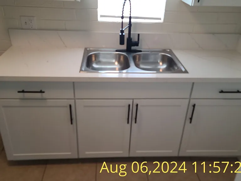 2602 N 14th Ave — Photo 23