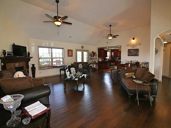 5th image of 1325 Golden Eagle Way