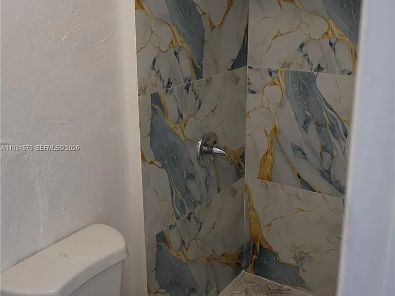 12455 SW 185th Ter #1 — Photo 23
