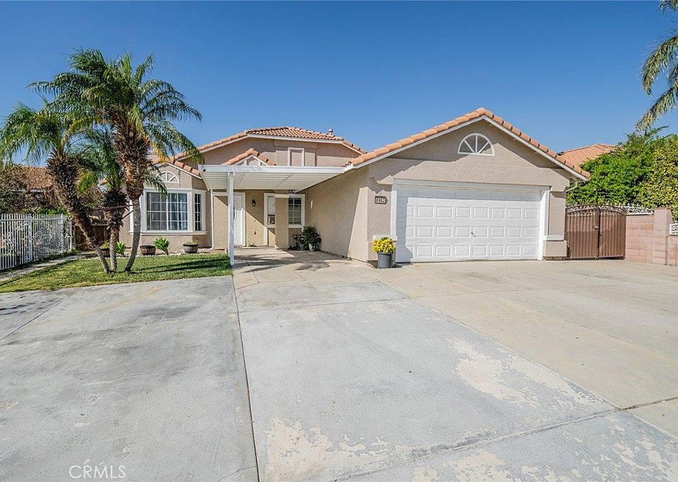 8982 Carob St, Fontana, CA 92335 | Zillow