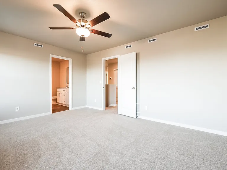 7320 Crystal Ave — Photo 10