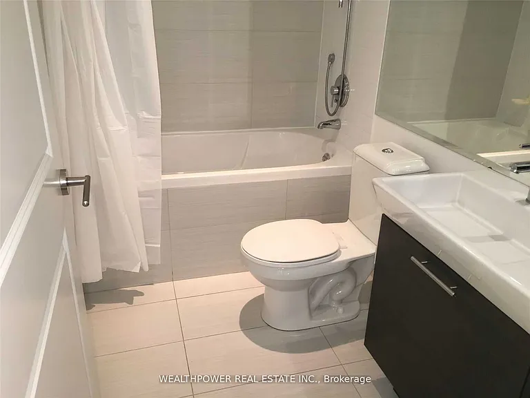 386 Yonge St #2206 — Photo 5