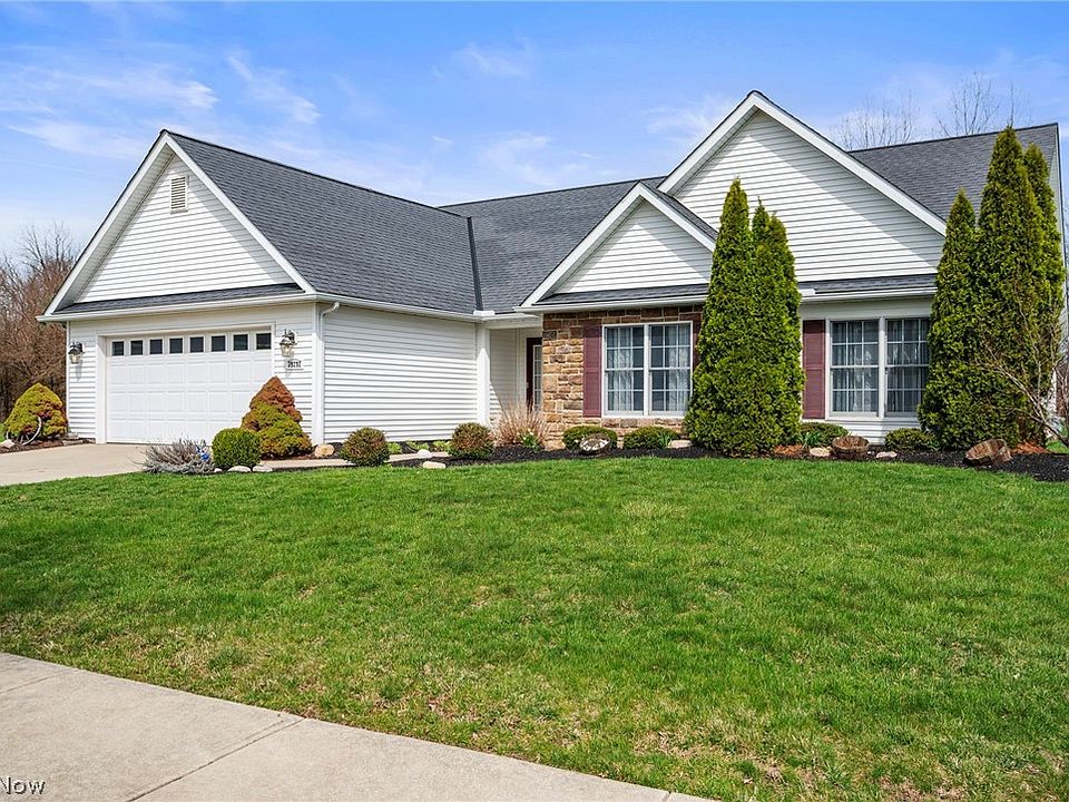 1st image of 39292 Camelot Way
