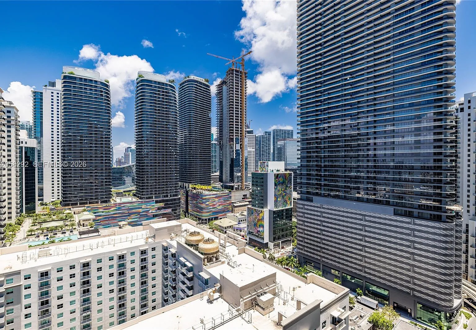 Axis On Brickell — Photo 2
