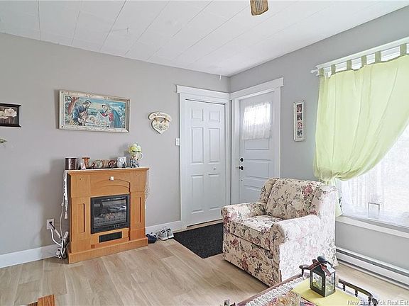 5th image of 33 Queen St