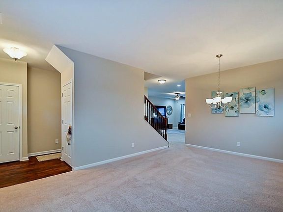 2nd image of 1315 Glen Canyon Dr