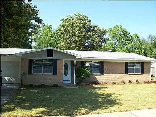 1st image of 615 Mountain Dr