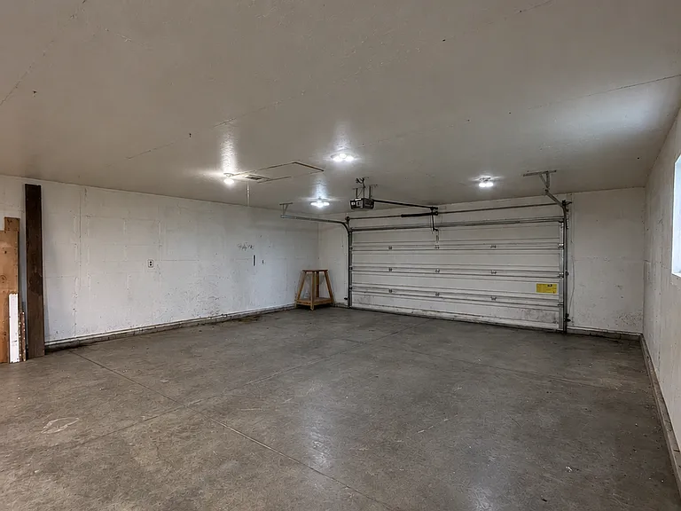 2114 N Buckeye St — Photo 13