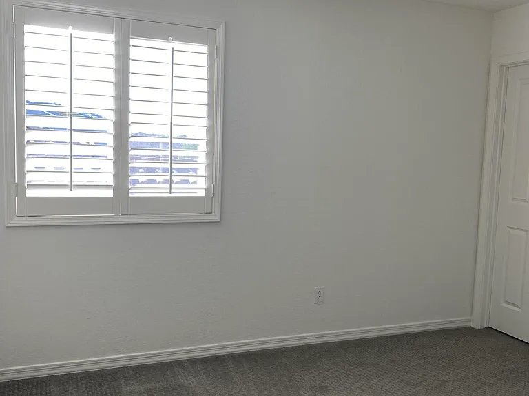 2119 W Betty Elyse Ln — Photo 18