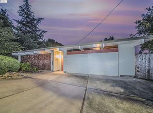 5281 Greenridge Rd, Castro Valley, CA 94552