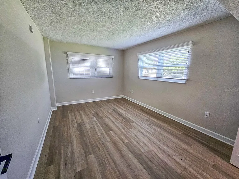 5900 Shore Blvd S #101 — Photo 19