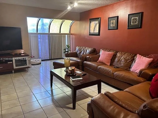 Building Photo - 10320 SW 154th Circle Ct #8