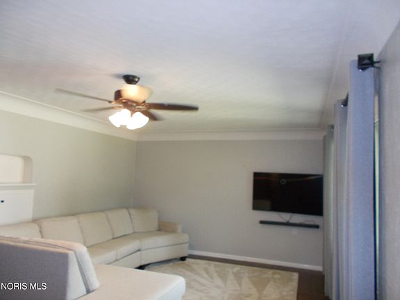 5th image of 304 Brussel St