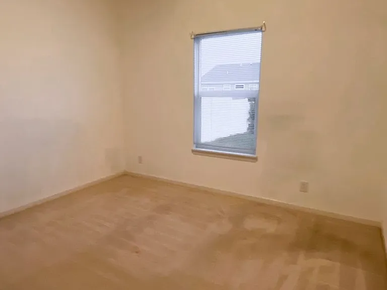 2388 Fleming Dr — Photo 8