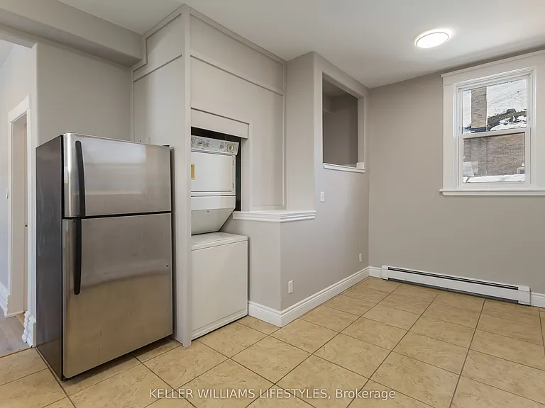 79 Beaconsfield Ave #1 — Photo 13