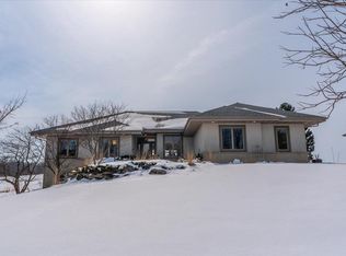 1125 Red Tail Dr, Verona, WI 53593