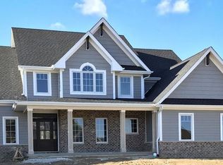 3709 Heathmoor Dr, Elgin, IL 60124